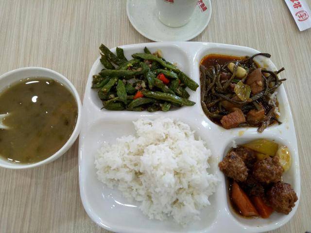 最新工作餐，职场饮食的新趋势与变革